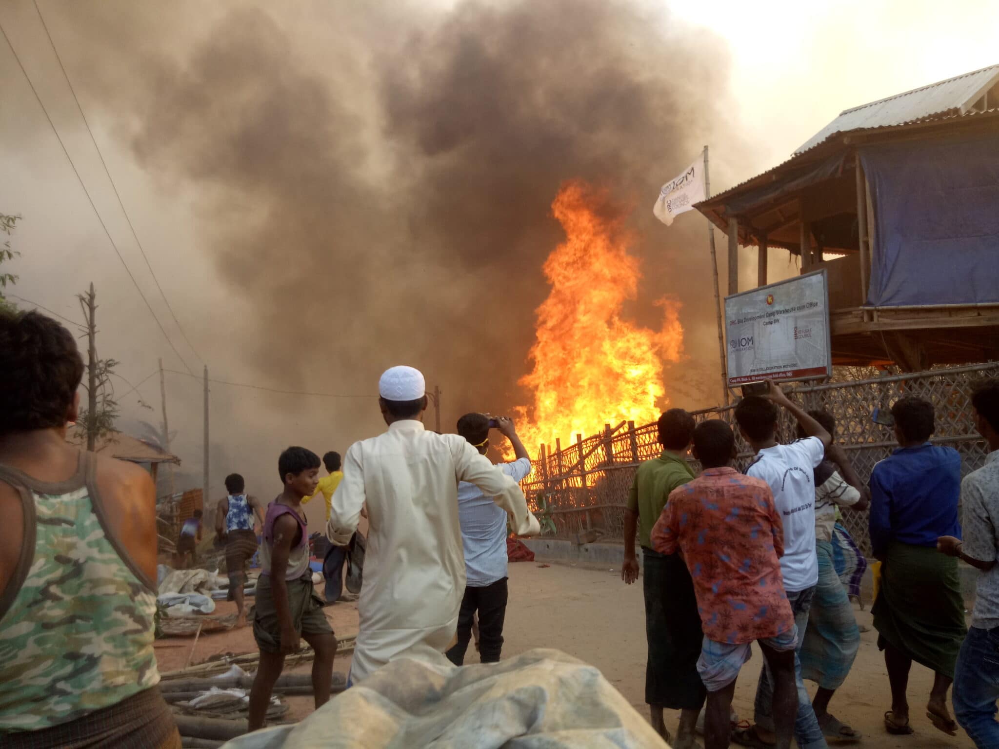 Požár uprchlického tábora v Bangladéši