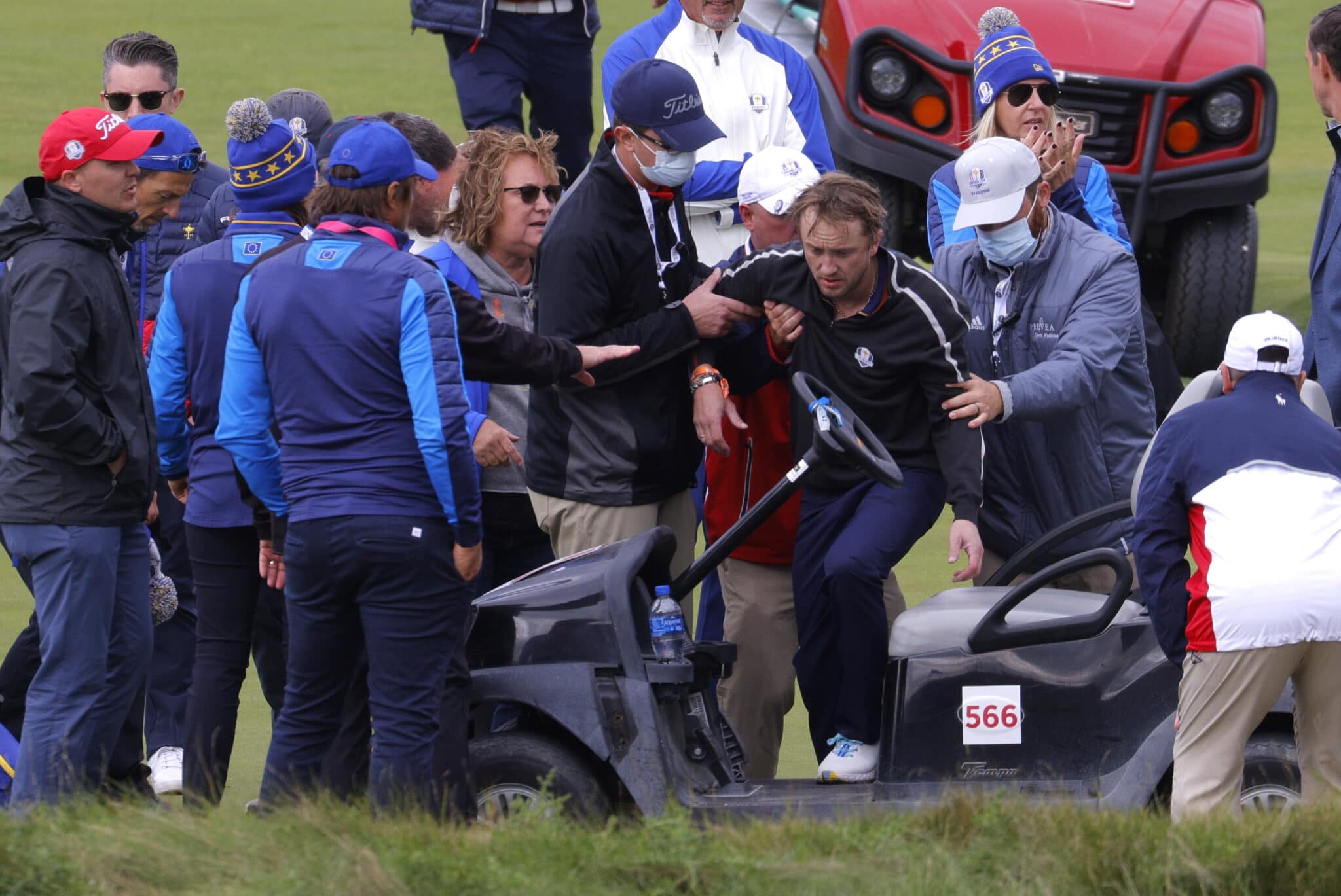 Tom Felton zkolaboval na golfovém hřišti