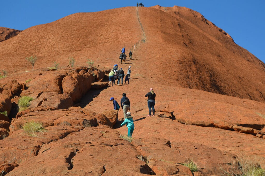 zákaz vstupu na Uluru