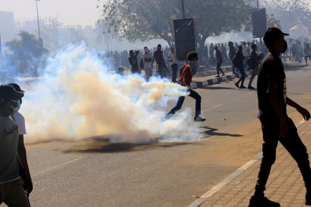 Chartúm: Demonstrace proti vojenské nadvládě