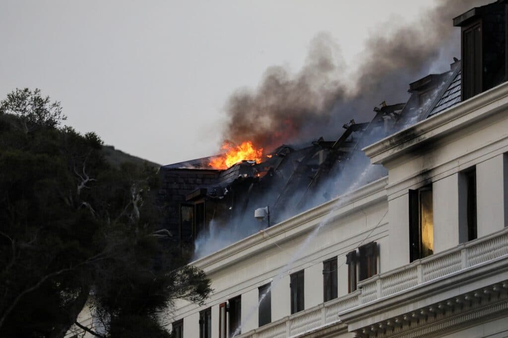 Požár parlamentu v Kapském Městě