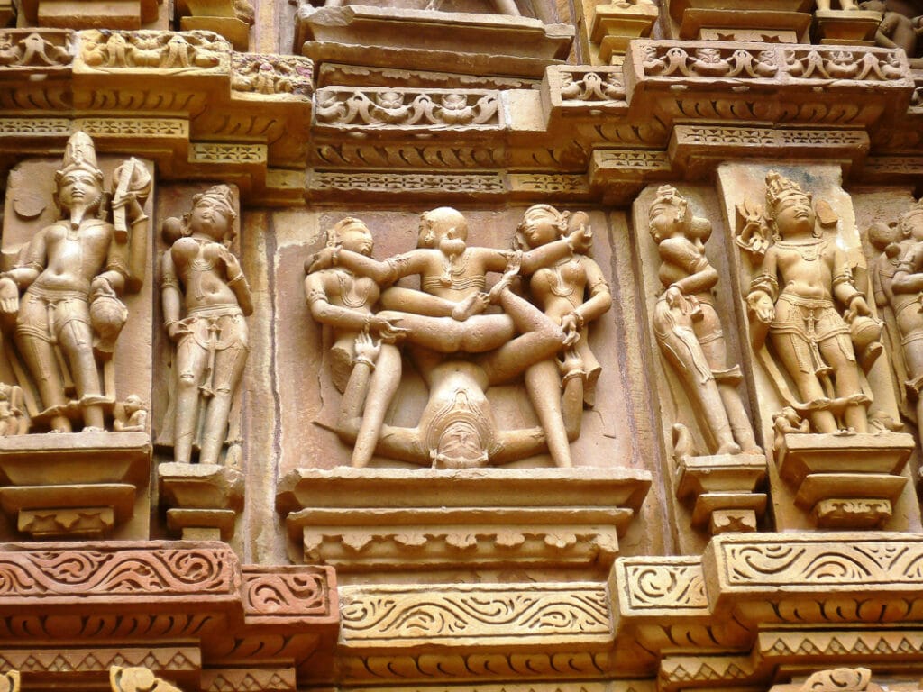 Erotické sochy chrámů Khajuraho