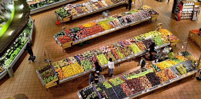 Francie: Zákon zakazující plastové obaly u mnoha druhů ovoce a zeleniny