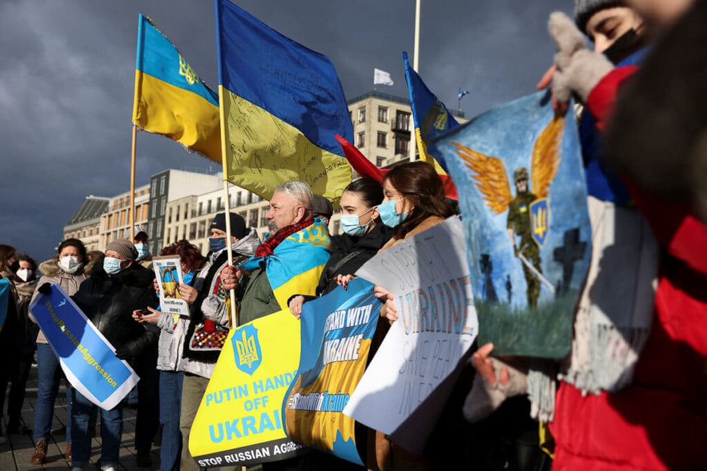 porušování příměří ukrajinská hranice ministr pod palbou