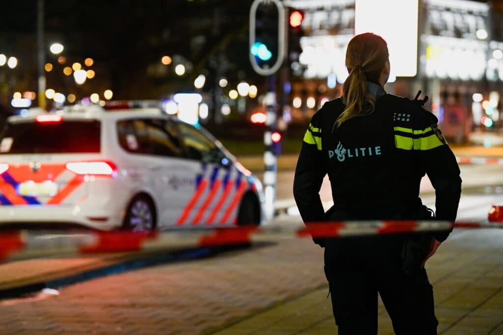 Policie ozbrojence zneškodnila ve chvíli, kdy se rukojmímu podařilo uprchnout