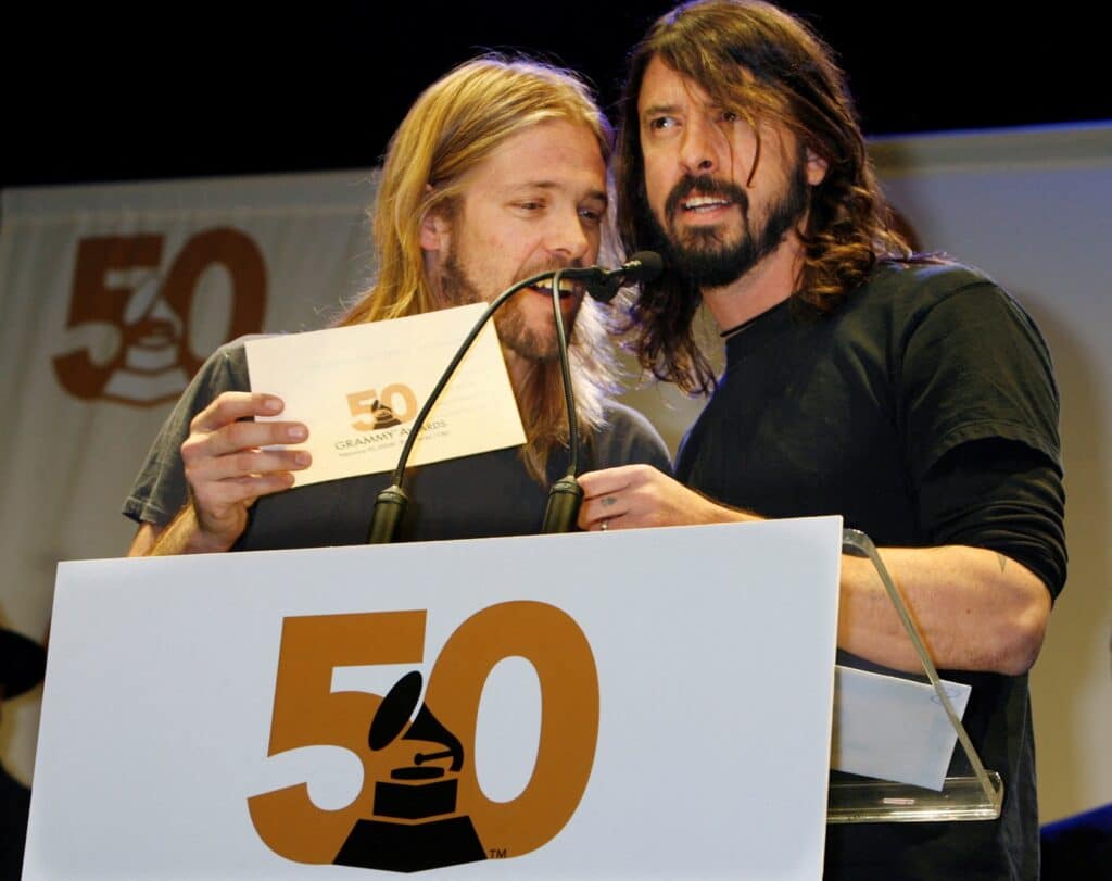 Taylor Hawkins a Dave Grohl z Foo Fighters