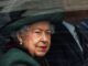 Britská královna se po pěti měsících objevila na veřejnosti
