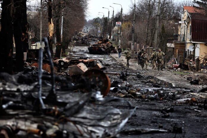 Ztráty ve válce na Ukrajině překročily hranici 500 tisíc