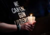 Manžel zastřelené učitelky na texaské škole zemřel žalem