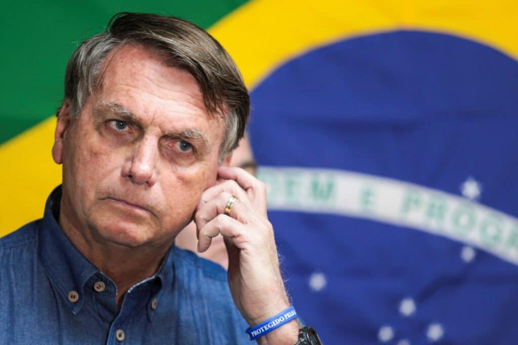 Brazilský prezident Bolsonaro navštívil zaplavené oblasti