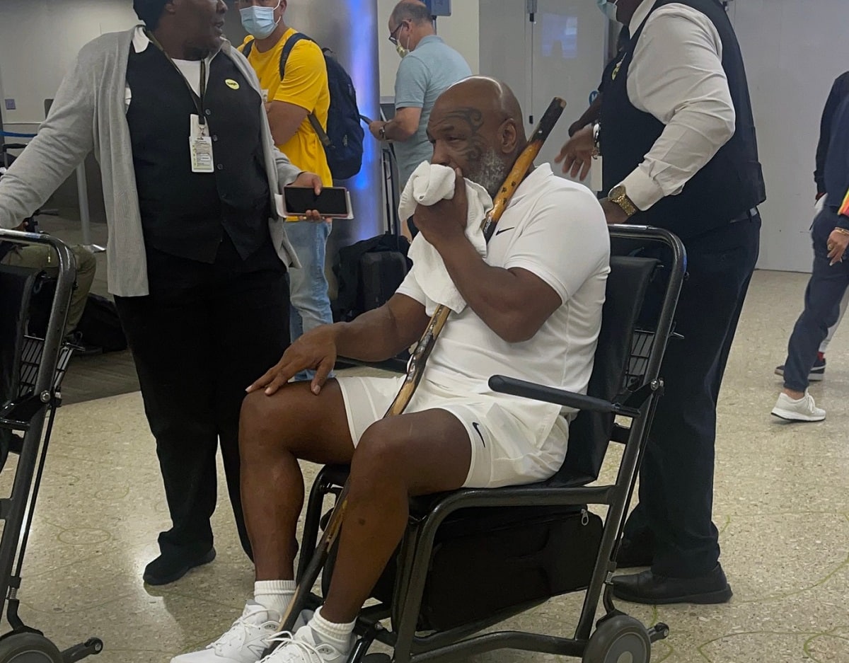 Mike Tyson na na invalidním vozíku