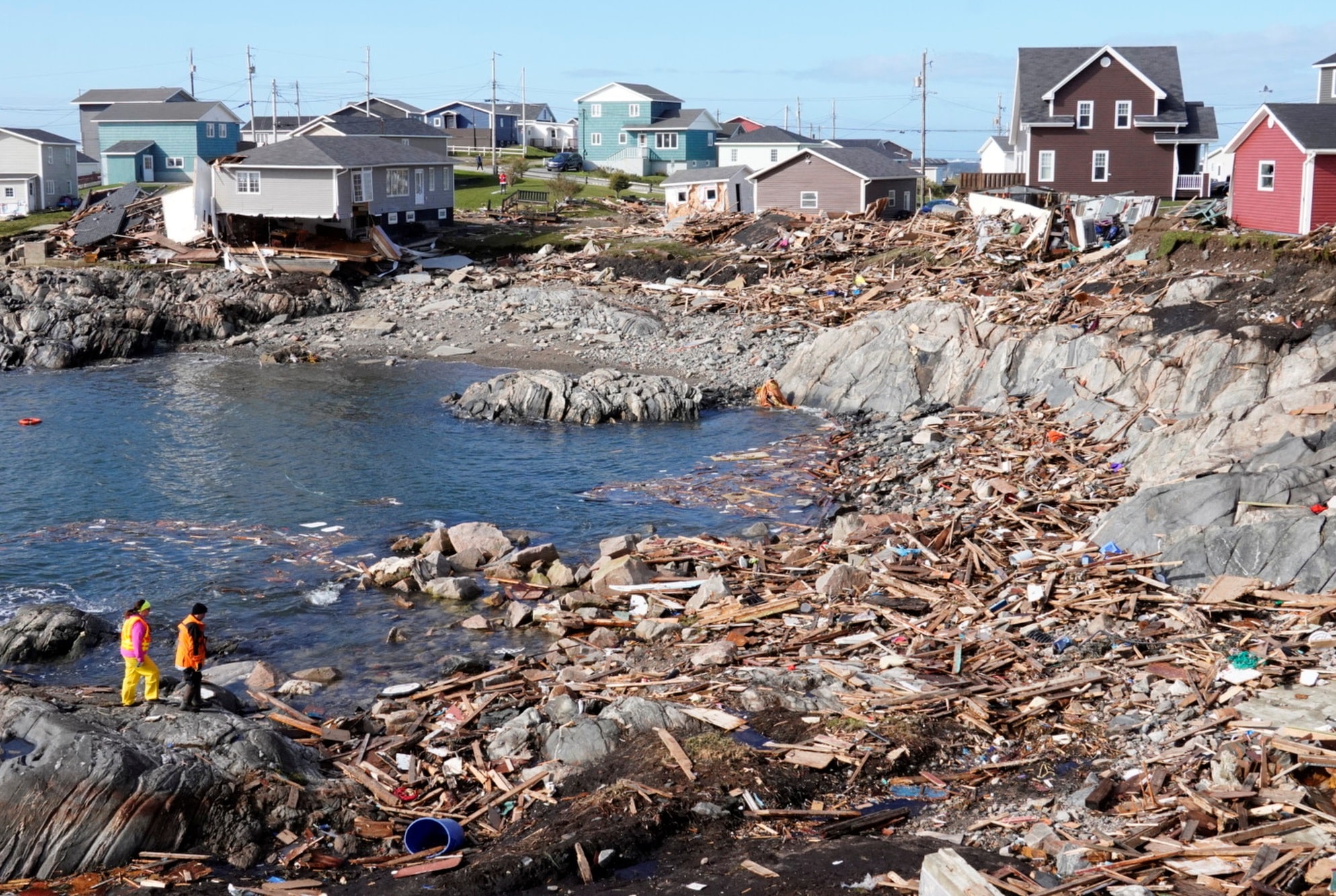 Zálivy na Newfoundlandu se zaplnily troskami