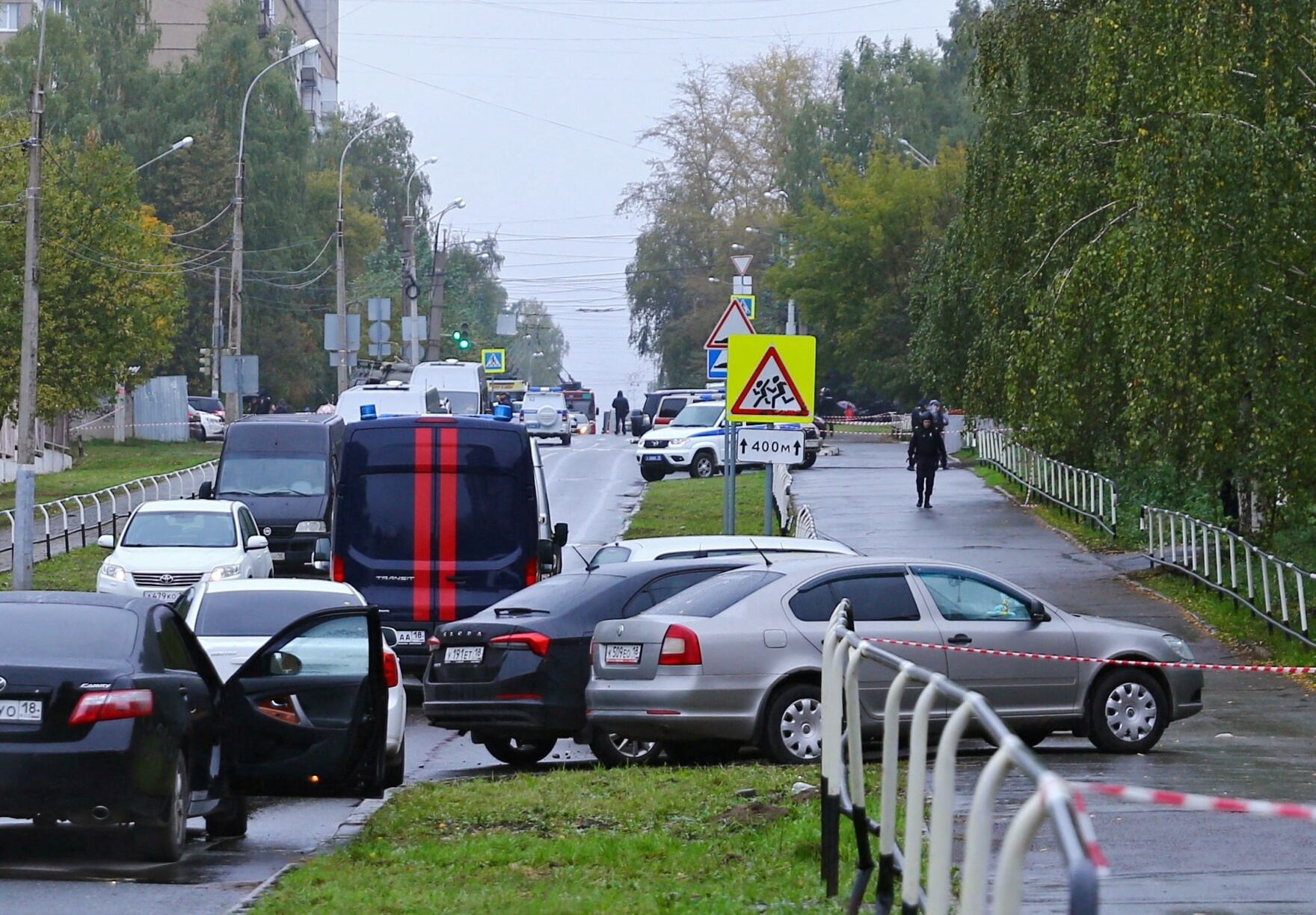 Při útoku v ruské škole zemřelo nejméně 13 lidí