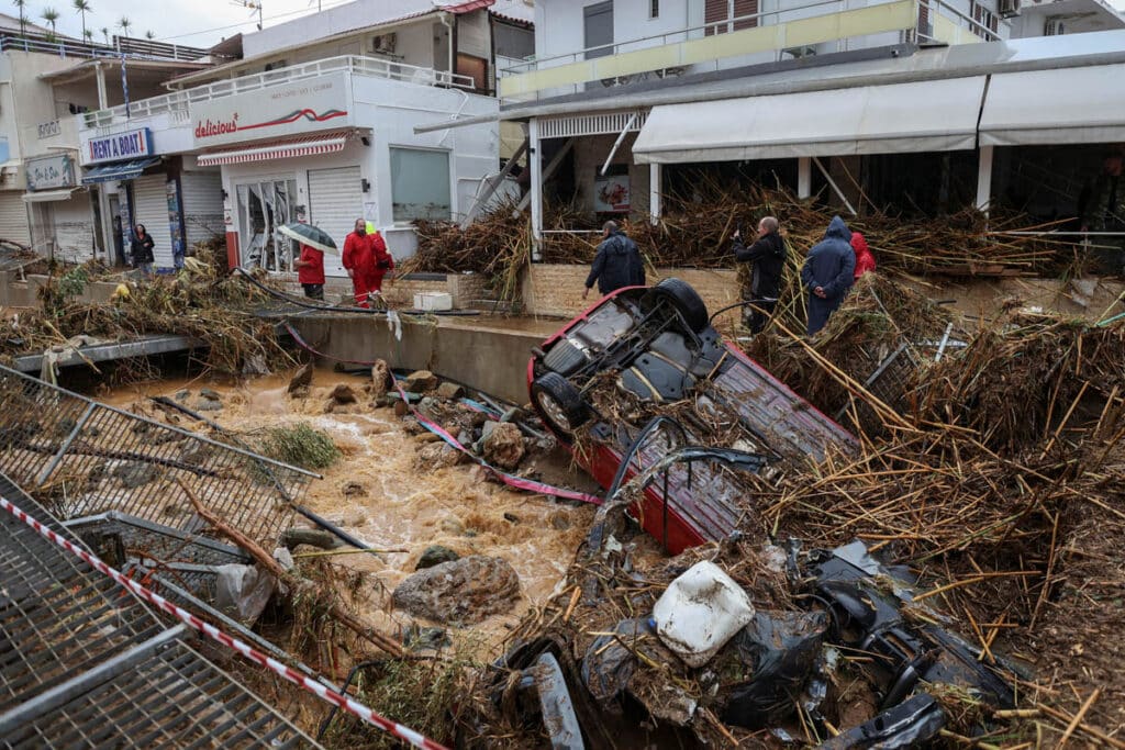 oběti bleskových záplav na Krétě