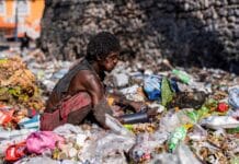 Skoro polovina Haiťanů nemá dost jídla, přes 100.000 dětí trpí akutní podvýživou