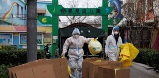 Čína má nejvyšší přírůstek nakažených koronavirem, protesty sílí