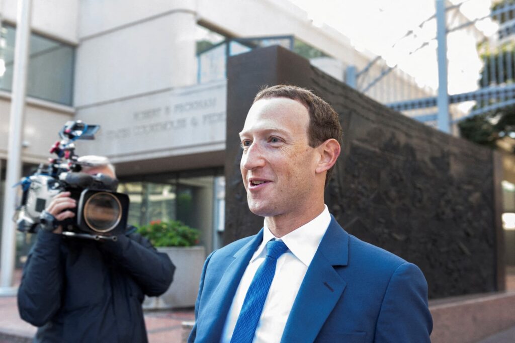 Pozici Twitteru by mohla chtít například společnost Meta vedená Markem Zuckerbergem.