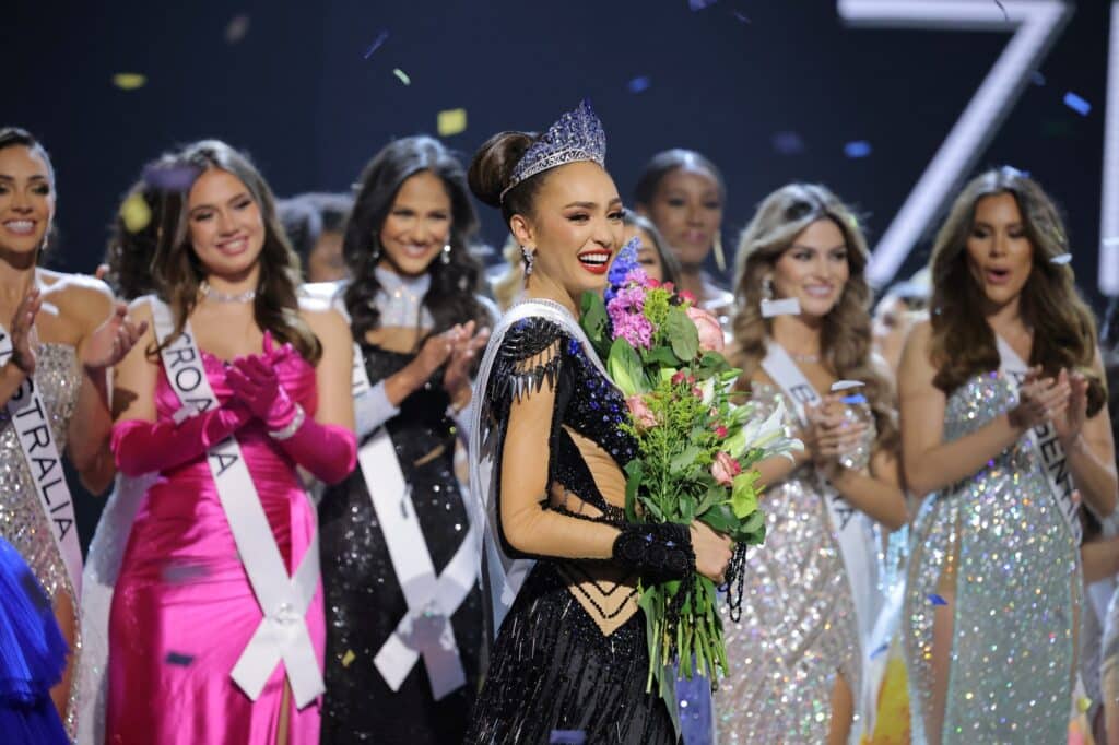 Miss Universe 2022 se stala Američanka R'Bonney Gabriel