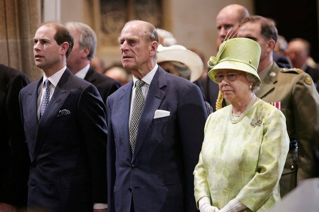 Princ Edward, princ Philip a královna Alžběta II., 2006