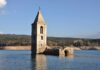 Sucho odhalilo kostel Sant Roma de Sau v Katalánsku