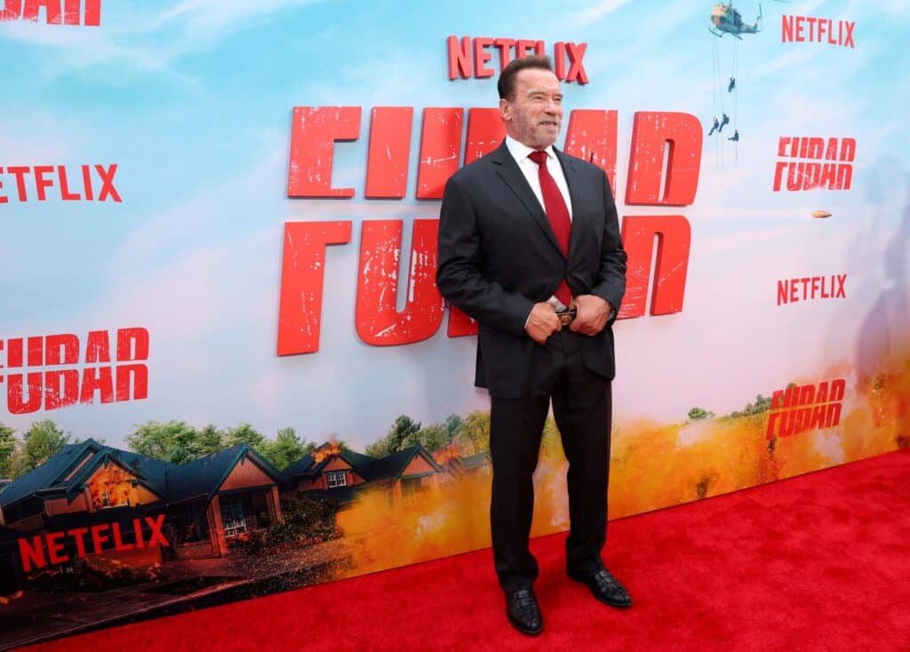 FUBAR je Schwarzeneggerův první televizní seriál