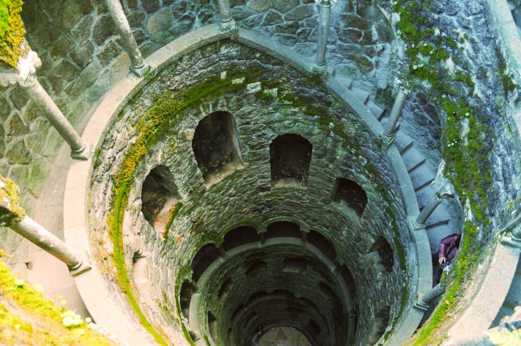 Portugalské město Sintra paláce studna