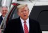 Trump měl přísně utajované dokumenty uchovávat ve sprše i tanečním sále svého floridského sídla.