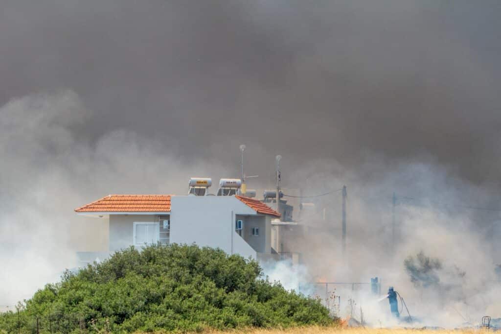 Požár ve vesnici Kiotari, Rhodos, 24. července 2023