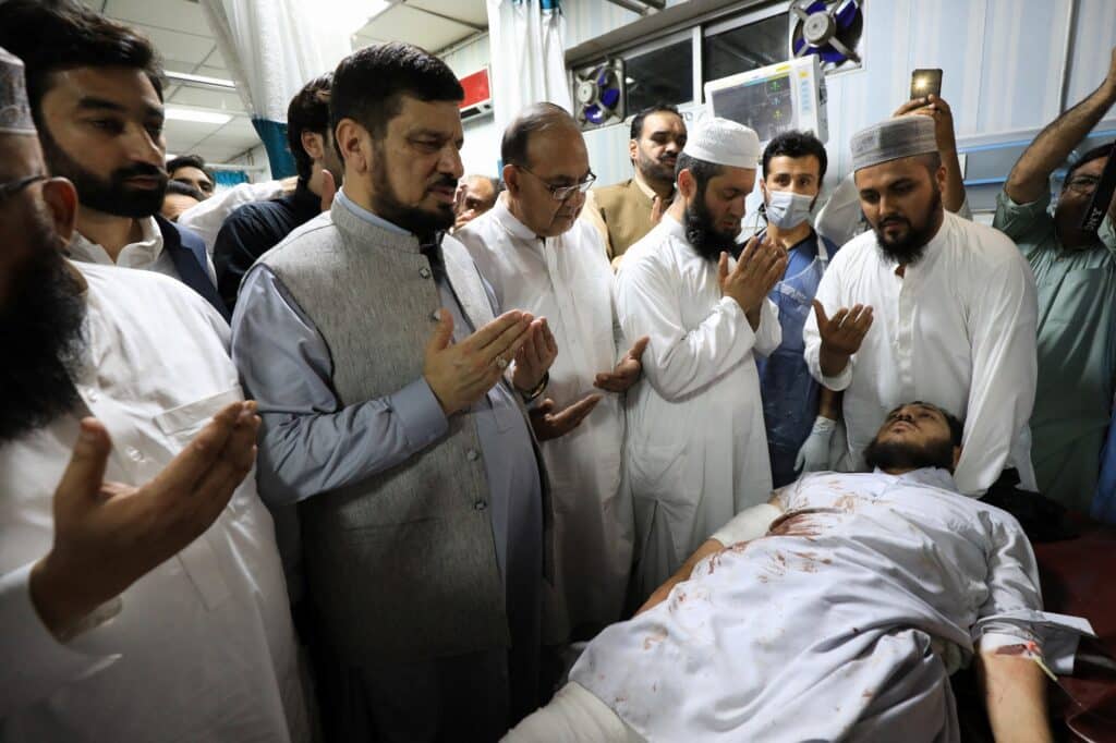 Sebevražedný útok v Pákistánu si vyžádal nejméně 45 obětí a přes stovku zraněných