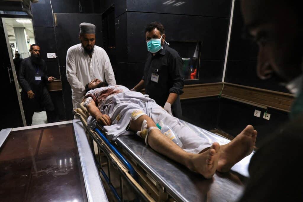 Bombový útok v Pákistánu si vyžádal desítky mrtvých a zraněných