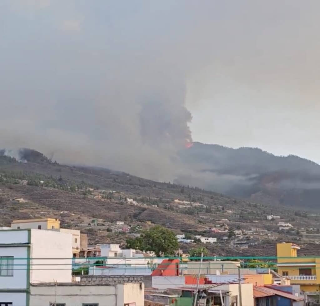 Požár na Tenerife si vyžádal evakuaci