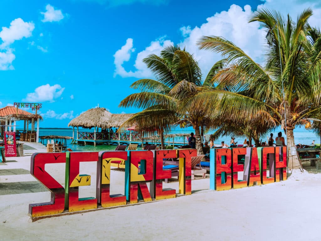 nejoblíbenější dostupné ostrovy Belize