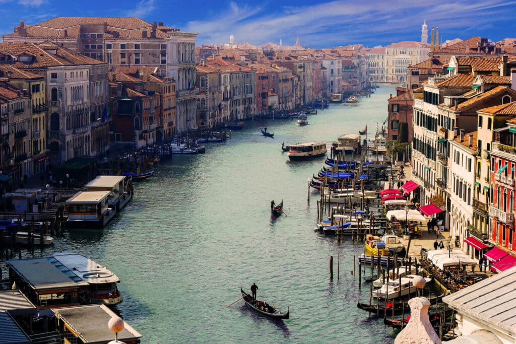 Turisté v Benátkách platit rezervovat