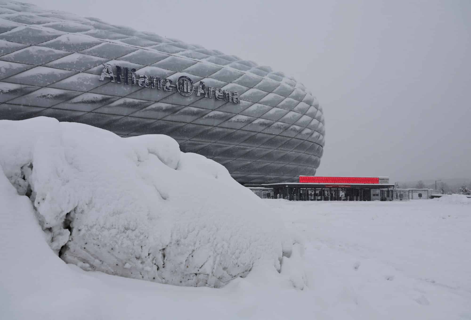 Schnee und Eis legten den öffentlichen Nahverkehr und den Betrieb des Flughafens in München lahm – WN24.cz – Weltnachrichten 24