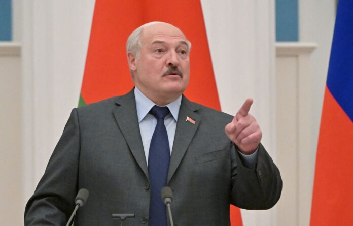 Běloruský exil údajně plánuje převrat proti Lukašenkovi