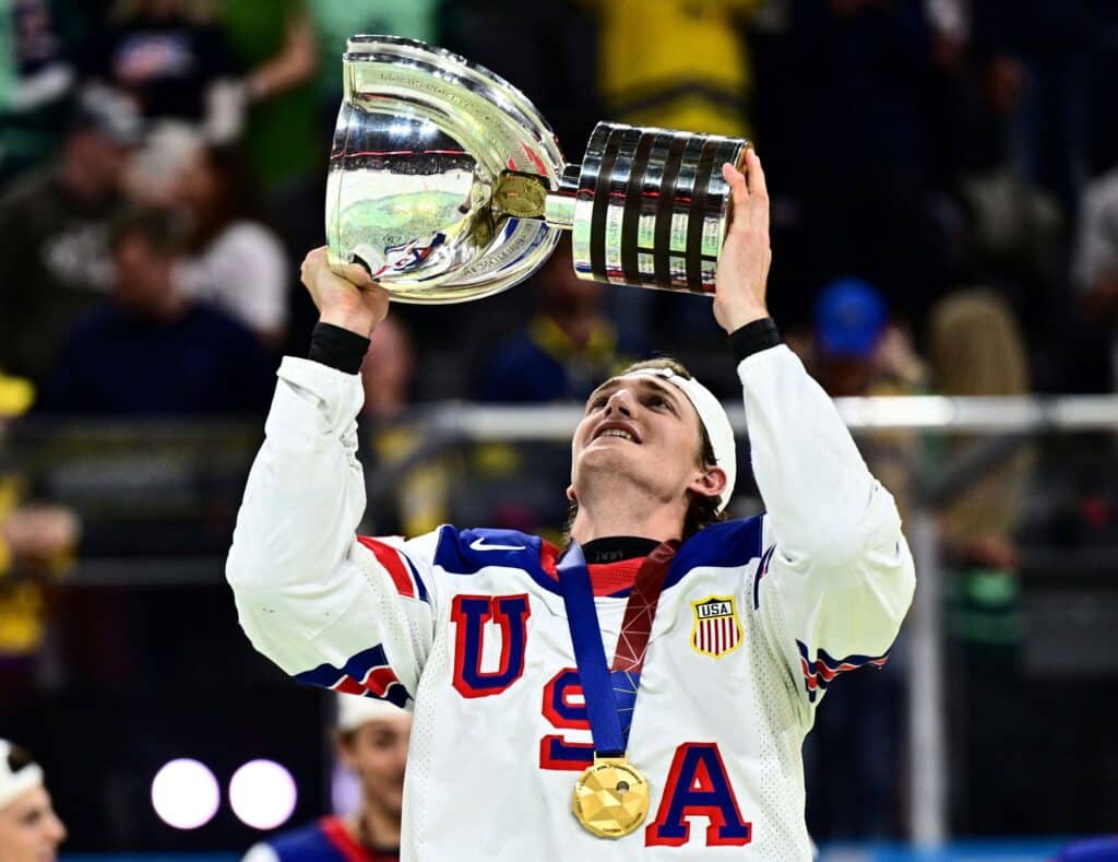 USA slaví titul mistra světa. Rozhodl Thompson v prodloužení