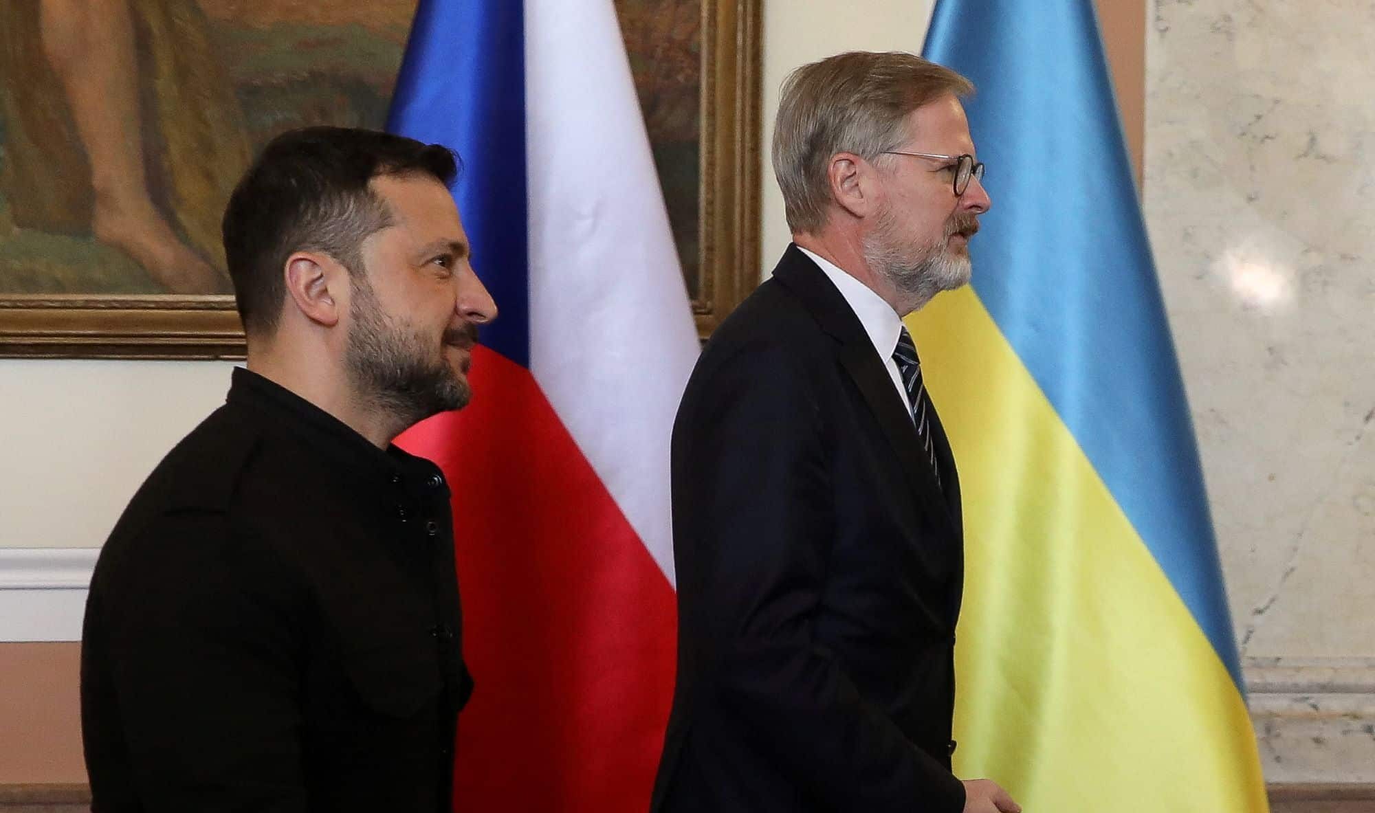 Fiala je na jednodenní návštěvě Ukrajiny, v Užhorodu se setkal se Šmyhalem