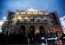Milánská opera propustila uvaděčku, jež na galavečeru křičela Svobodná Palestina