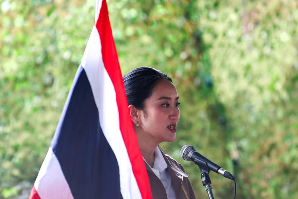 Tisíce lidí protestovaly v Bangkoku proti premiérce