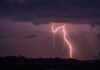 Tropické teploty vystřídají silné bouřky, varují meteorologové