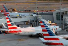 Let společnosti American Airlines kvůli podezřelé SMS zprávě
