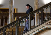 Ústavní soud odvolal thajskou premiérku Petongtán Šinavatru z funkce