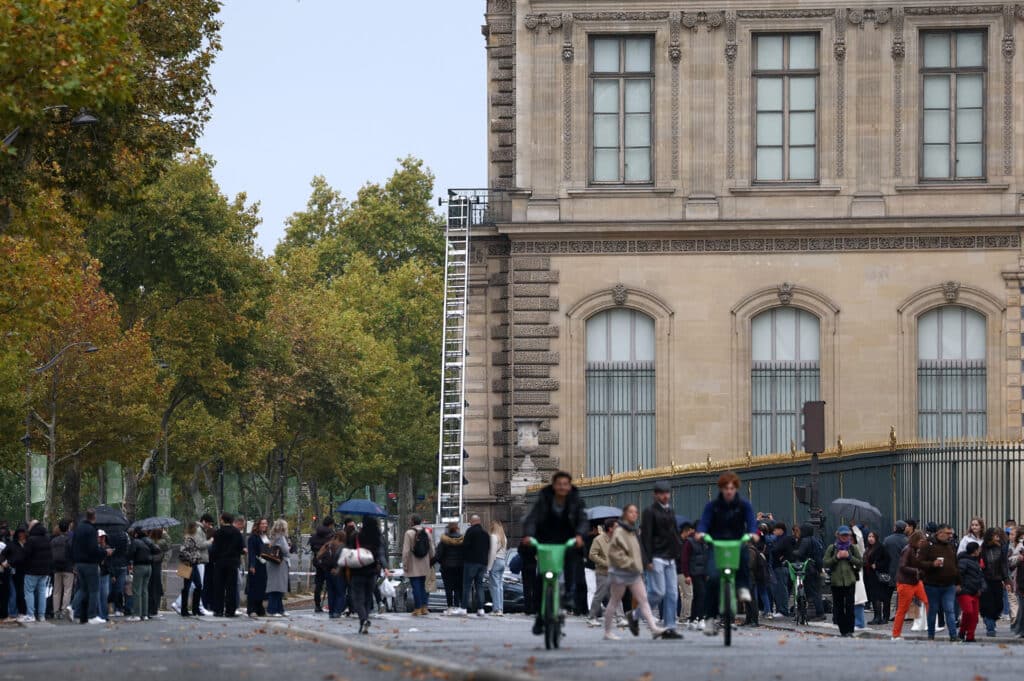 Loupež v Louvre