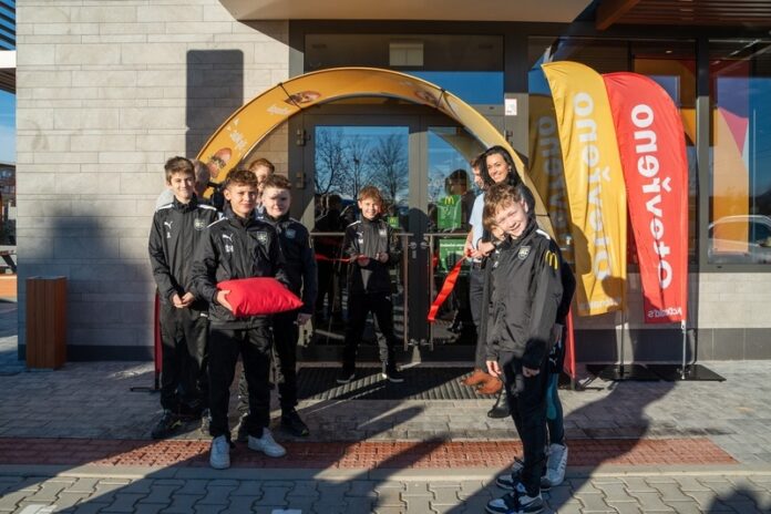 1765550095_PRX10809M3819