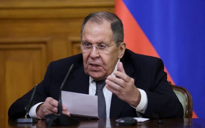 Lavrov: Evropská vojska na Ukrajině by byla legitimním cílem pro ruskou armádu