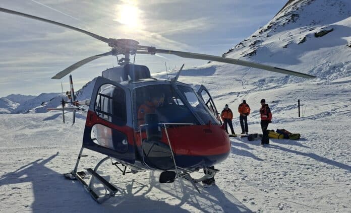 V rakouských Alpách vyprostili těla tří Čechů, které v sobotu zabila lavina