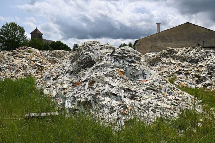 Vyšetřování vyvezení stovek tun odpadu z Německa do Česka je téměř u konce