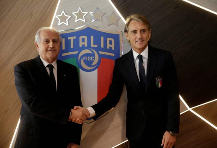 FILE PHOTO: Italy - Roberto Mancini Press Conference Mancini se omluvil Italům za odchod do Saúdské Arábie
